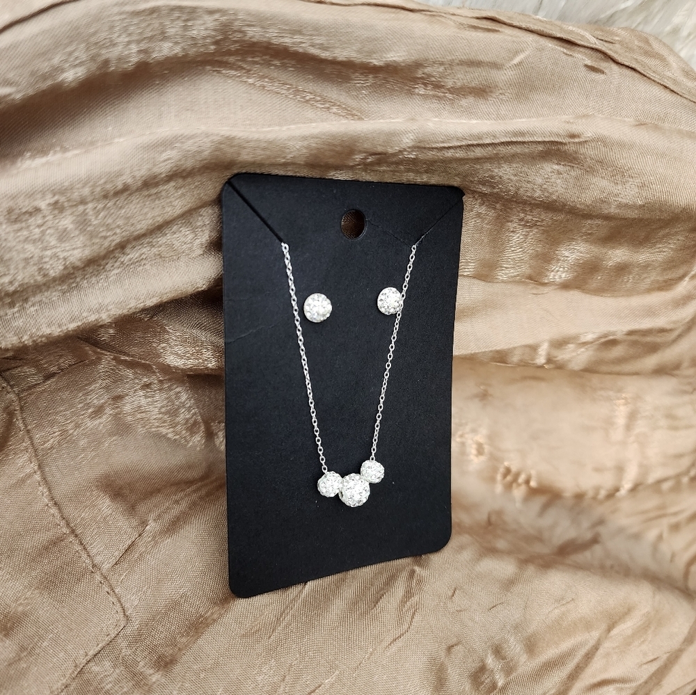 Trio of White Diamond Spheres Necklace with Matching Studs - Picture 3 of 7